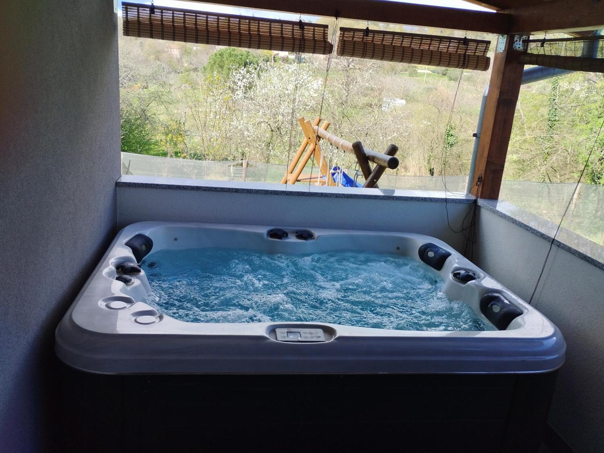 Apartman Goga With Pool And Jacuzzi Labin  Extérieur photo